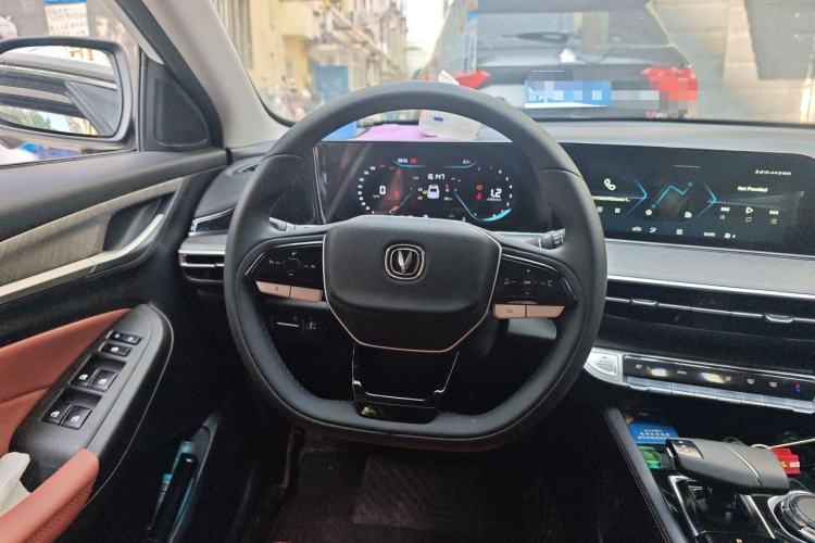 Used CHANGAN Eado 2025 PLUS 1.4T Dual-Clutch High-Energy Version Steering Wheel