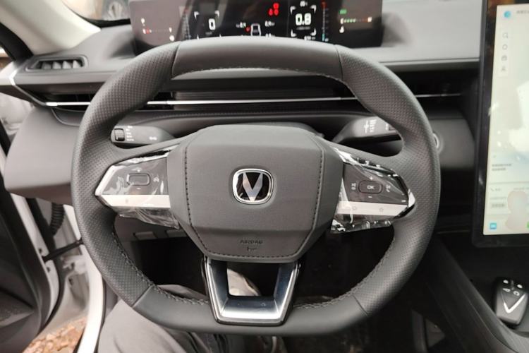 Used CHANGAN Eado 2025 Blue Whale 1.5T 500Bar Prestige Model Steering Wheel