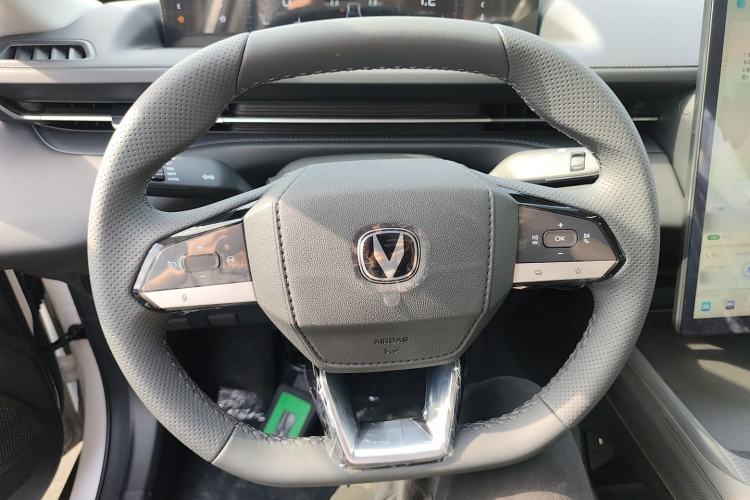 Used CHANGAN Eado 2025 Blue Whale 1.5T 500Bar Prestige Model Steering Wheel