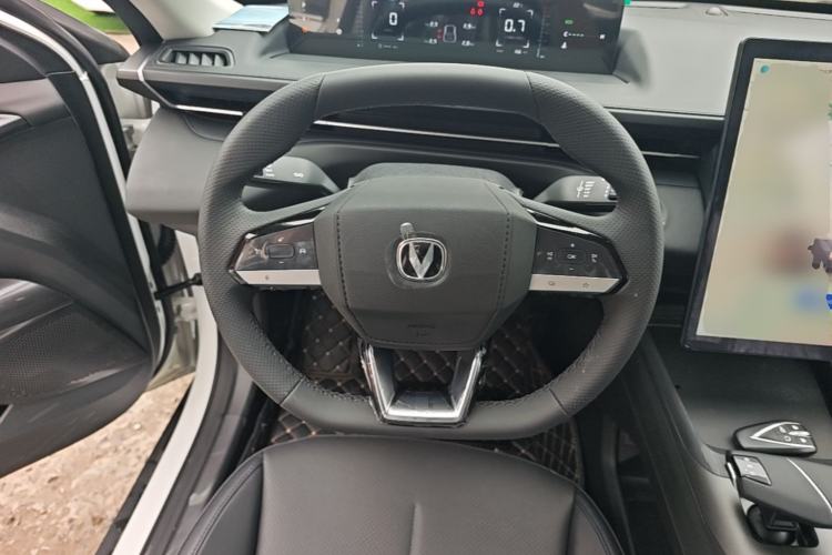 Used CHANGAN Eado 2025 Blue Whale 1.5T 500Bar Prestige Model Steering Wheel