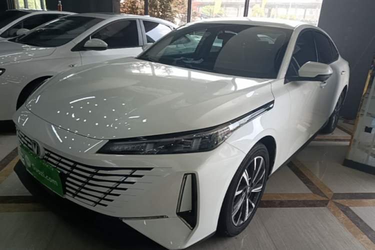 Used CHANGAN Eado 2025 Blue Whale 1.5T 500Bar Prestige Model Guazi used car, China used car export, Used car for sale, Used cars, Cheapest cars for sale