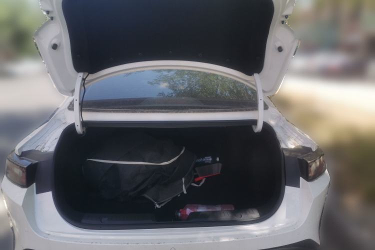 Used CHANGAN Eado 2025 Blue Whale 1.5T 500Bar Prestige Model Trunk