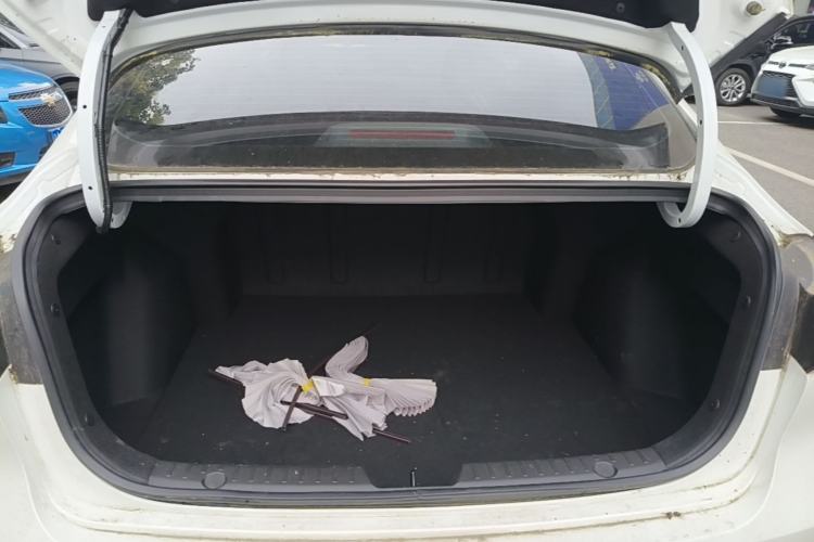 Used CHANGAN Eado 2025 PLUS 1.5L Manual Luxury Edition Trunk