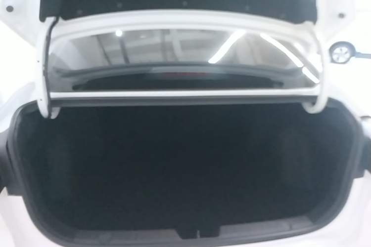 Used CHANGAN Eado 2025 PLUS 1.4T Dual-Clutch High-Energy Version Trunk