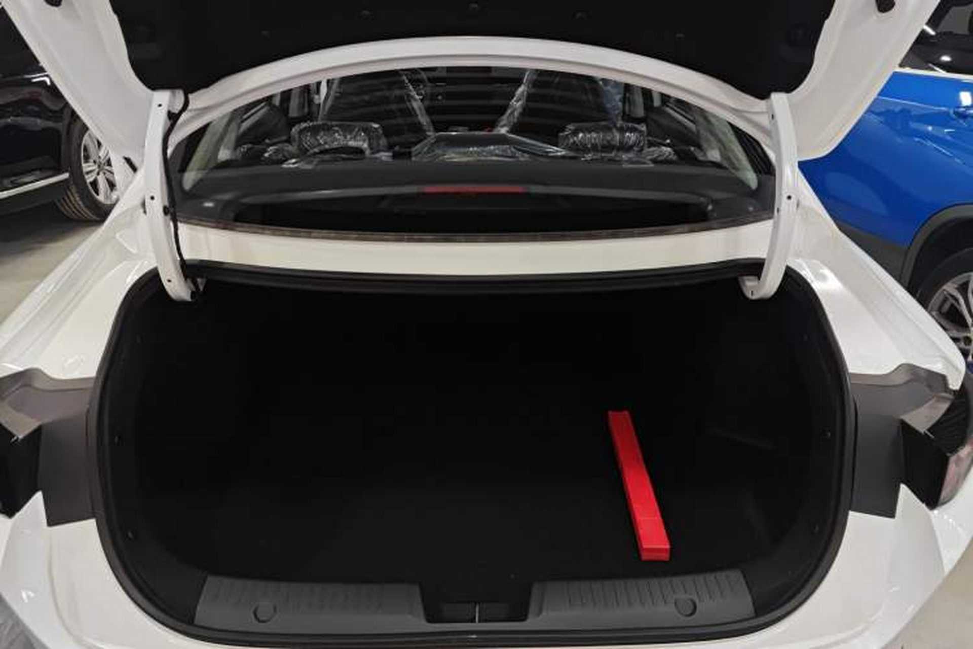 Used CHANGAN Eado 2025 Blue Whale 1.5T 500Bar Prestige Model Trunk