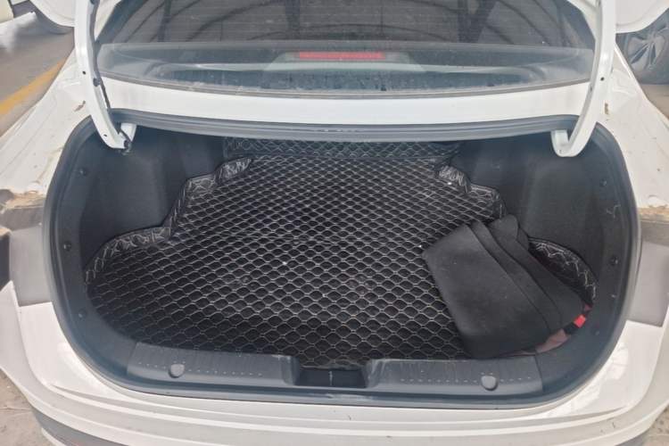 Used CHANGAN Eado 2025 Blue Whale 1.5T 500Bar Prestige Model Trunk