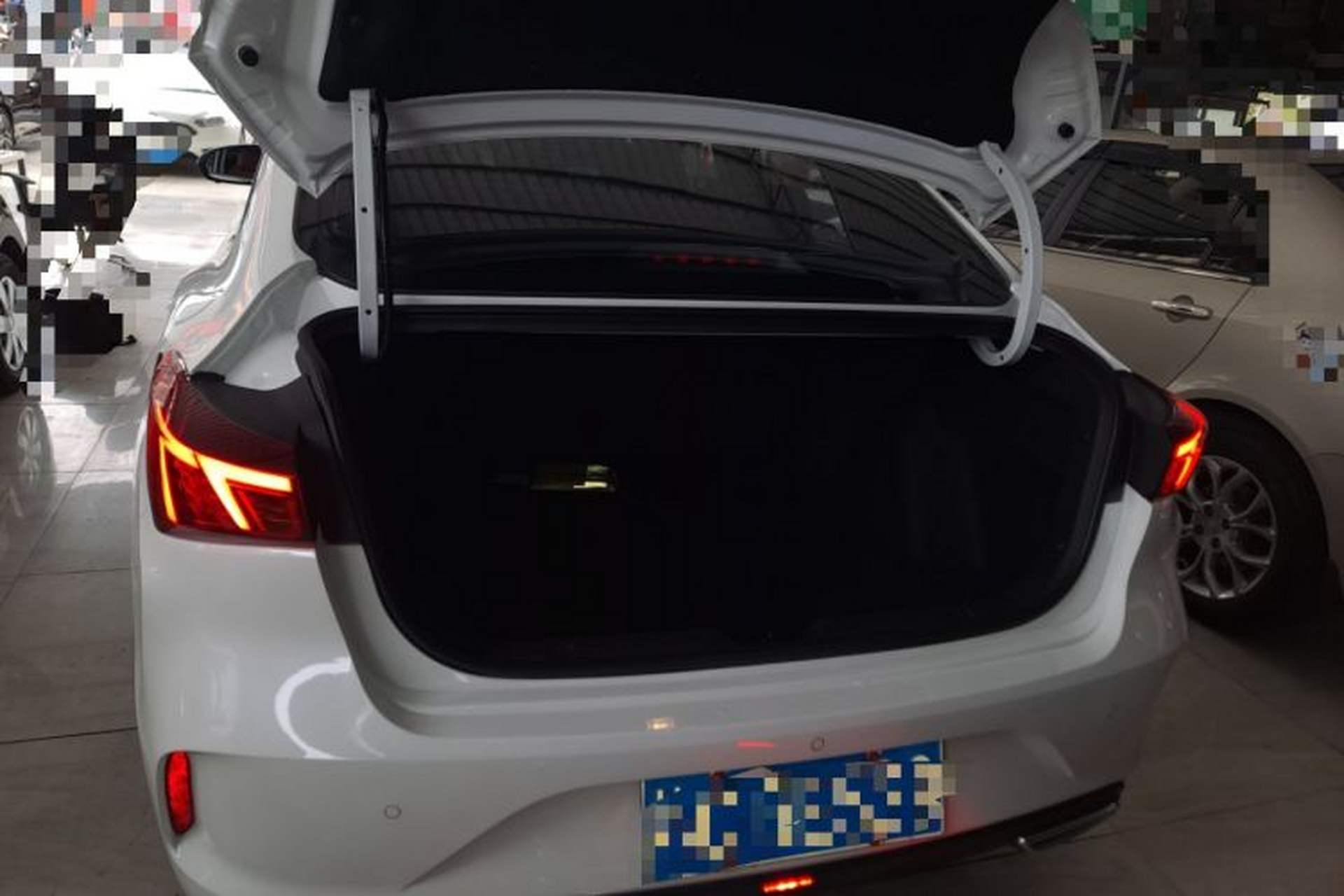 Used CHANGAN Eado 2025 PLUS 1.4T Dual-Clutch High-Energy Version Trunk