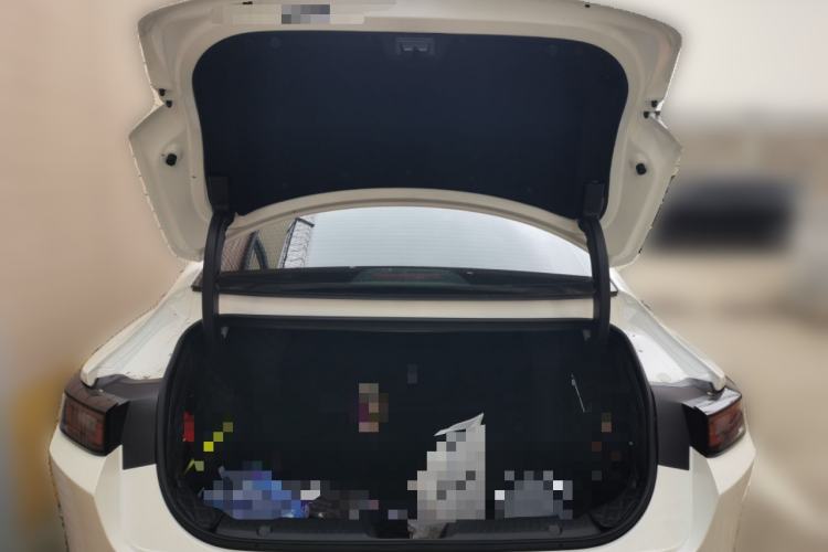 Used CHANGAN Eado 2025 Blue Whale 1.5T 500Bar Prestige Model Trunk