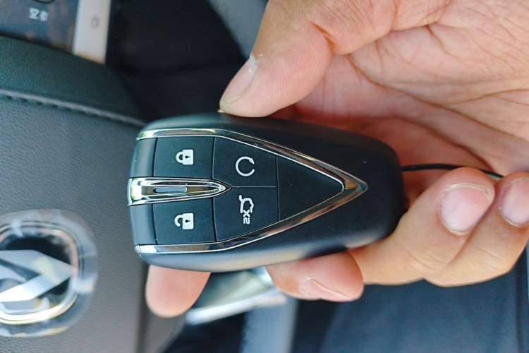 Used CHANGAN Eado 2025 Blue Whale 1.5T 500Bar Prestige Model Vehicle Key