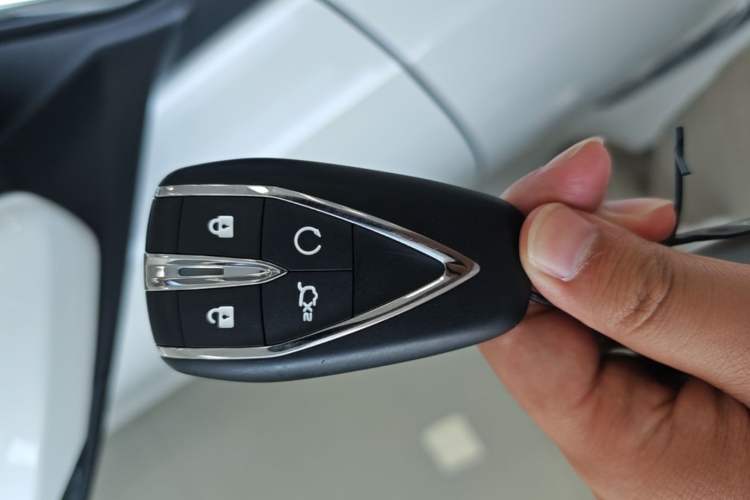 Used CHANGAN Eado 2025 Blue Whale 1.5T 500Bar Prestige Model Vehicle Key