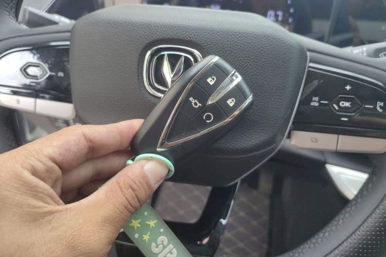 Used CHANGAN Eado 2025 PLUS 1.4T Dual-Clutch High-Energy Version Vehicle Key