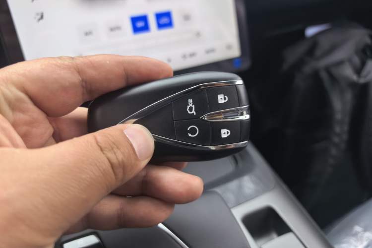 Used CHANGAN Eado 2025 Blue Whale 1.5T 500Bar Prestige Model Vehicle Key