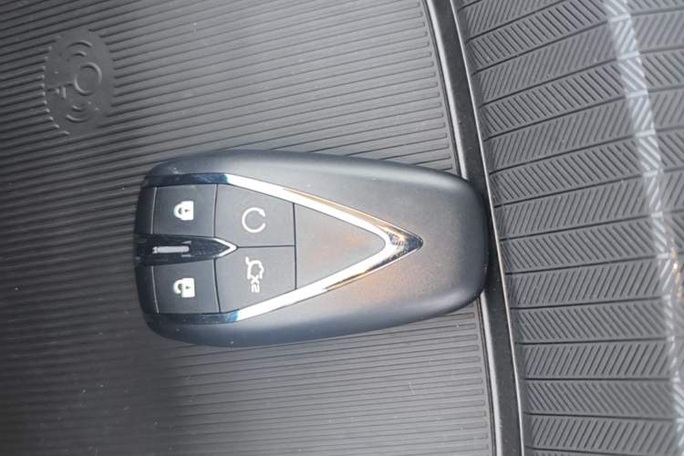 Used CHANGAN Eado 2025 Blue Whale 1.5T 500Bar Prestige Model Vehicle Key