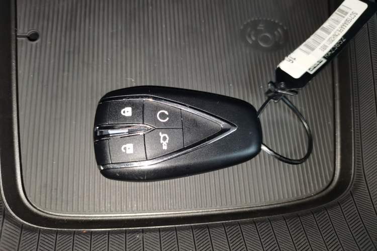 Used CHANGAN Eado 2025 Blue Whale 1.5T 500Bar Prestige Model Vehicle Key