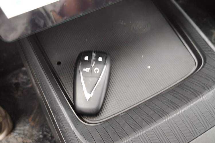 Used CHANGAN Eado 2025 Blue Whale 1.5T 500Bar Prestige Model Vehicle Key