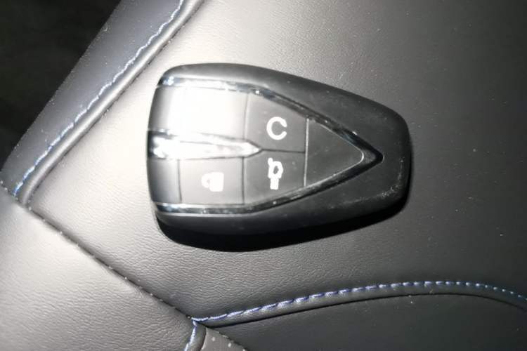 Used CHANGAN Eado 2025 Blue Whale 1.5T 500Bar Prestige Model Vehicle Key
