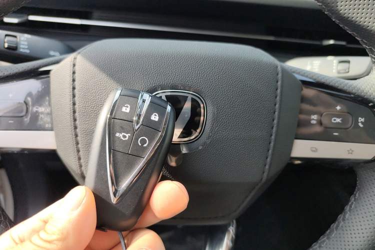 Used CHANGAN Eado 2025 Blue Whale 1.5T 500Bar Prestige Model Vehicle Key