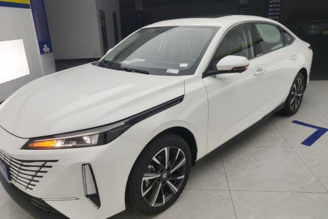 Used CHANGAN Eado 2025 Blue Whale 1.5T 500Bar Prestige Model