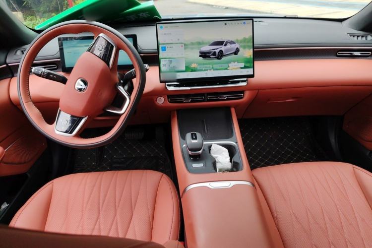 Used CHANGAN Eado 2026 Model, Fourth Generation, 1.5T 500Bar Smart Enjoyment Edition Center Console
