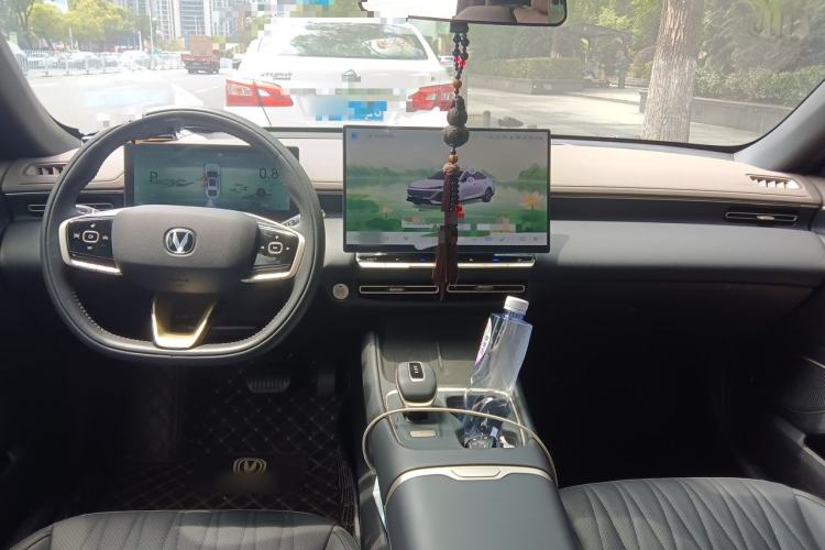 Used CHANGAN Eado 2026 Model, Fourth Generation, 1.5T 500Bar Smart Enjoyment Edition Center Console