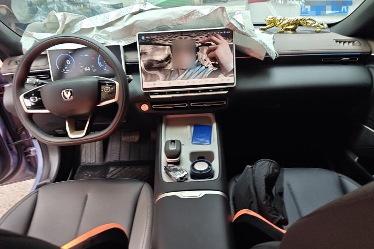 Used CHANGAN Eado 2026 Model, Fourth Generation, 1.5T 500Bar Enjoyment Edition Center Console