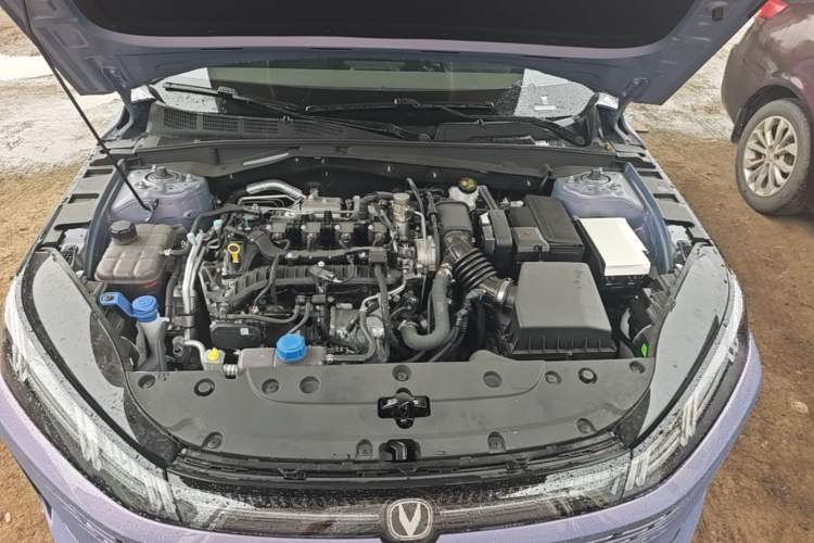 Used CHANGAN Eado 2026 Model, Fourth Generation, 1.5T 500Bar Enjoyment Edition Engine Bay