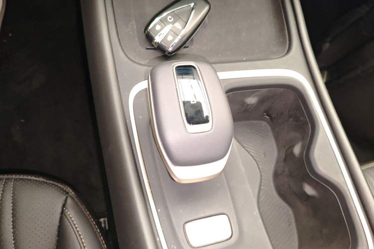 Used CHANGAN Eado 2026 Model, Fourth Generation, 1.5T 500Bar Smart Enjoyment Edition Gear Lever