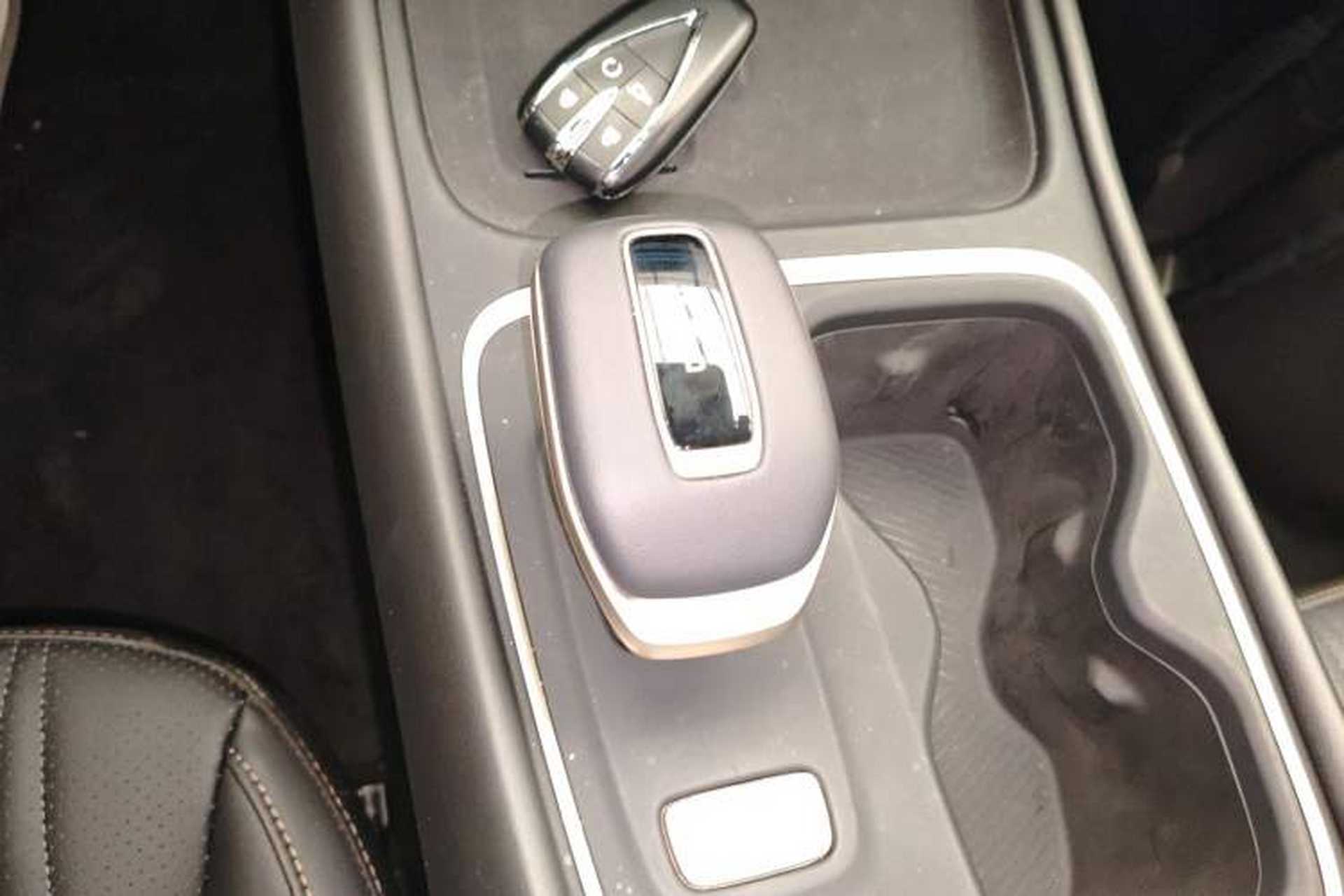 Used CHANGAN Eado 2026 Model, Fourth Generation, 1.5T 500Bar Smart Enjoyment Edition Gear Lever