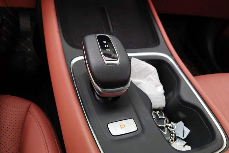 Used CHANGAN Eado 2026 Model, Fourth Generation, 1.5T 500Bar Smart Enjoyment Edition Gear Lever