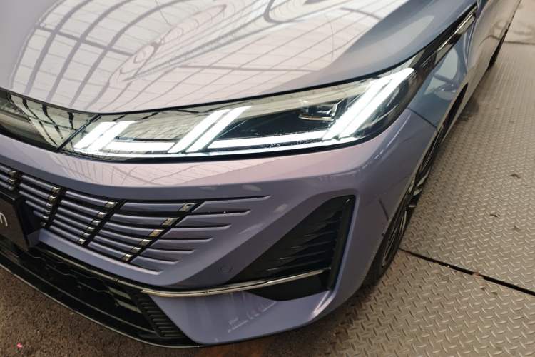 Used CHANGAN Eado 2026 Model, Fourth Generation, 1.5T 500Bar Smart Enjoyment Edition Left Front Headlight