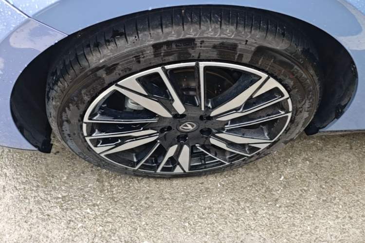 Used CHANGAN Eado 2026 Model, Fourth Generation, 1.5T 500Bar Smart Enjoyment Edition Left Front Wheel Hub