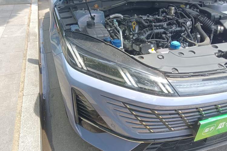 Used CHANGAN Eado 2026 Model, Fourth Generation, 1.5T 500Bar Smart Enjoyment Edition Right Front Headlight