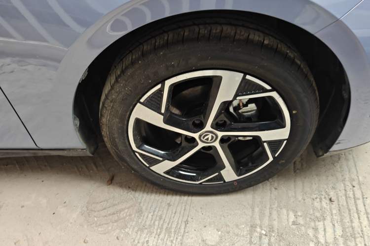 Used CHANGAN Eado 2026 Model, Fourth Generation, 1.5T 500Bar Enjoyment Edition Right Front Wheel Hub