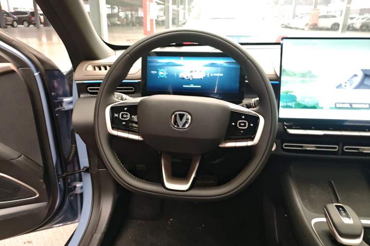Used CHANGAN Eado 2026 Model, Fourth Generation, 1.5T 500Bar Smart Enjoyment Edition Steering Wheel