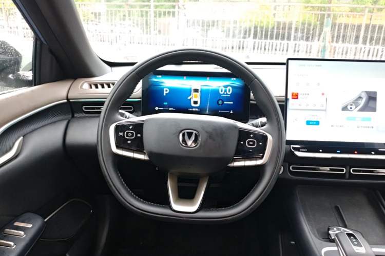 Used CHANGAN Eado 2026 Model, Fourth Generation, 1.5T 500Bar Smart Enjoyment Edition Steering Wheel