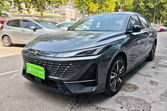 CHANGAN Eado 2026 Model, Fourth Generation, 1.5T 500Bar Smart Enjoyment Edition usata