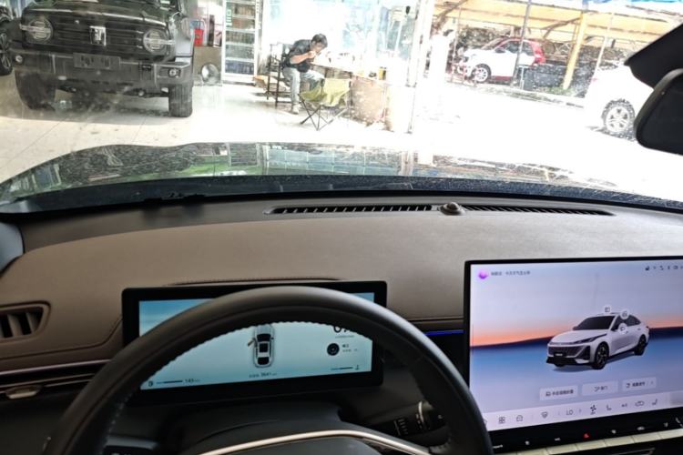 Used CHANGAN Eado 2026 Model, Fourth Generation, 1.5T 500Bar Smart Enjoyment Edition Center Console