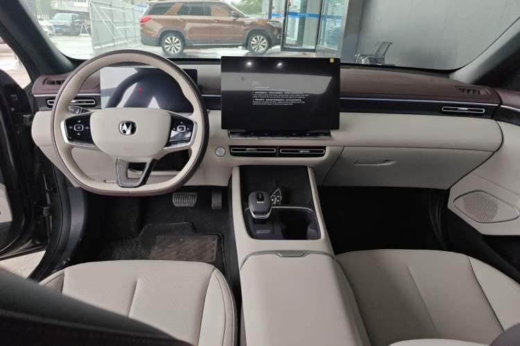 Used CHANGAN Eado 2026 Model, Fourth Generation, 1.5T 500Bar Enjoyment Edition Center Console