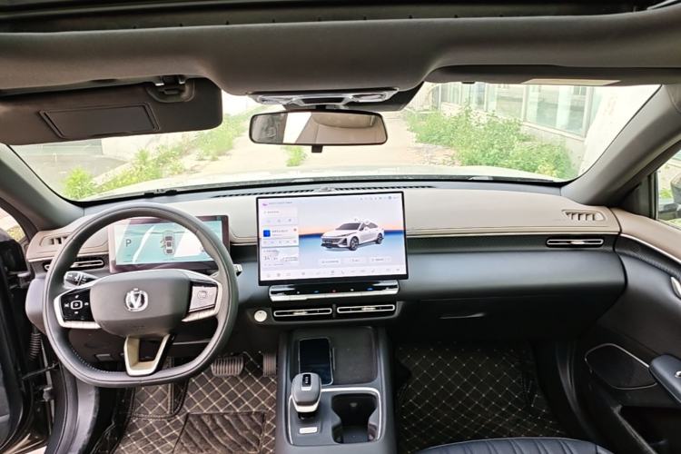 Used CHANGAN Eado 2026 Model, Fourth Generation, 1.5T 500Bar Smart Enjoyment Edition Center Console