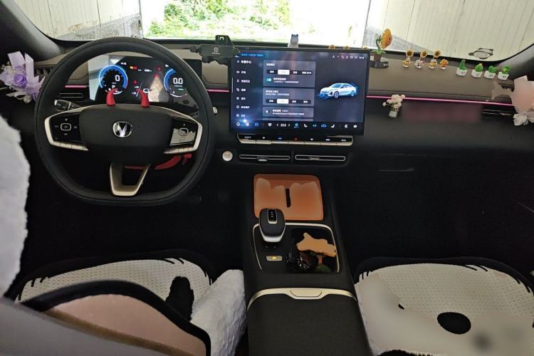 Used CHANGAN Eado 2026 Model, Fourth Generation, 1.5T 500Bar Enjoyment Edition Center Console