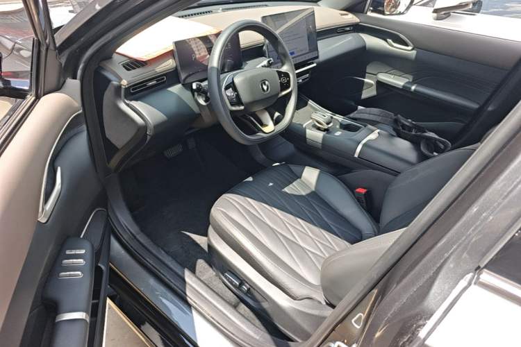 Used CHANGAN Eado 2026 Model, Fourth Generation, 1.5T 500Bar Smart Enjoyment Edition Driver Seat