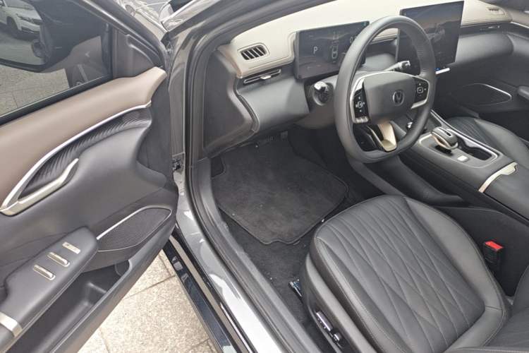 Used CHANGAN Eado 2026 Model, Fourth Generation, 1.5T 500Bar Smart Enjoyment Edition Driver Seat