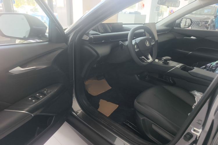 Used CHANGAN Eado 2026 Model, 1.5T Classic Edition Driver Seat