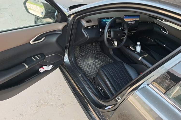 Used CHANGAN Eado 2026 Model, Fourth Generation, 1.5T 500Bar Smart Enjoyment Edition Driver Seat