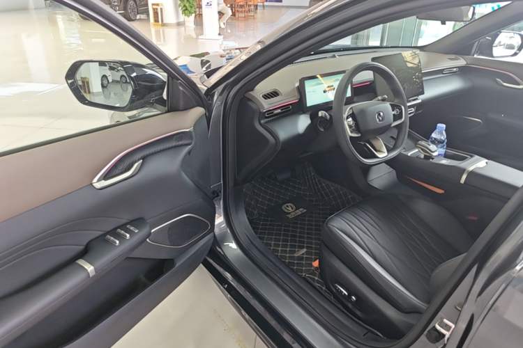Used CHANGAN Eado 2026 Model, Fourth Generation, 1.5T 500Bar Smart Enjoyment Edition Driver Seat