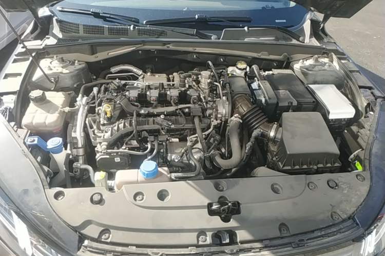 Used CHANGAN Eado 2026 Model, Fourth Generation, 1.5T 500Bar Smart Enjoyment Edition Engine Bay