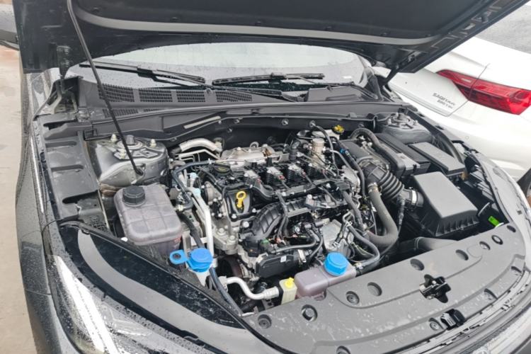Used CHANGAN Eado 2026 Model, Fourth Generation, 1.5T 500Bar Enjoyment Edition Engine Bay