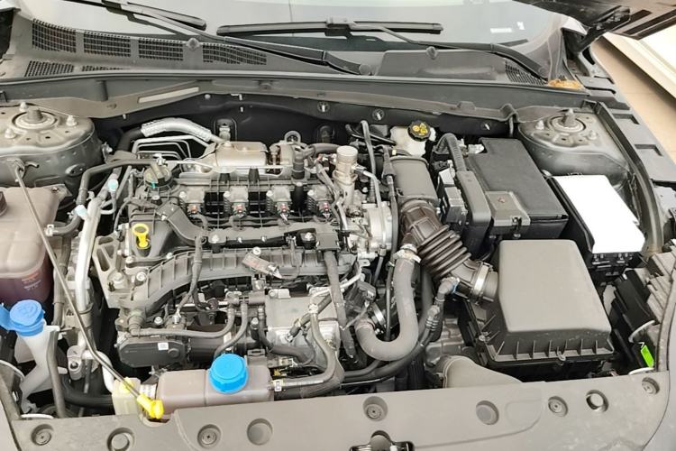 Used CHANGAN Eado 2026 Model, Fourth Generation, 1.5T 500Bar Smart Enjoyment Edition Engine Bay