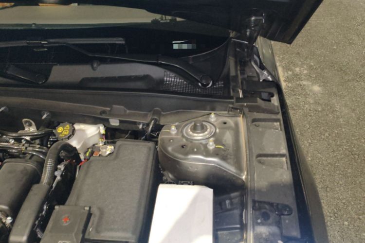 Used CHANGAN Eado 2026 Model, Fourth Generation, 1.5T 500Bar Smart Enjoyment Edition Engine Bay Left