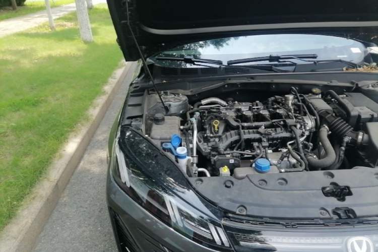Used CHANGAN Eado 2026 Model, Fourth Generation, 1.5T 500Bar Smart Enjoyment Edition Engine Bay Right